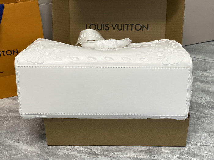 Louis Vuitton Sac Plat White M21841