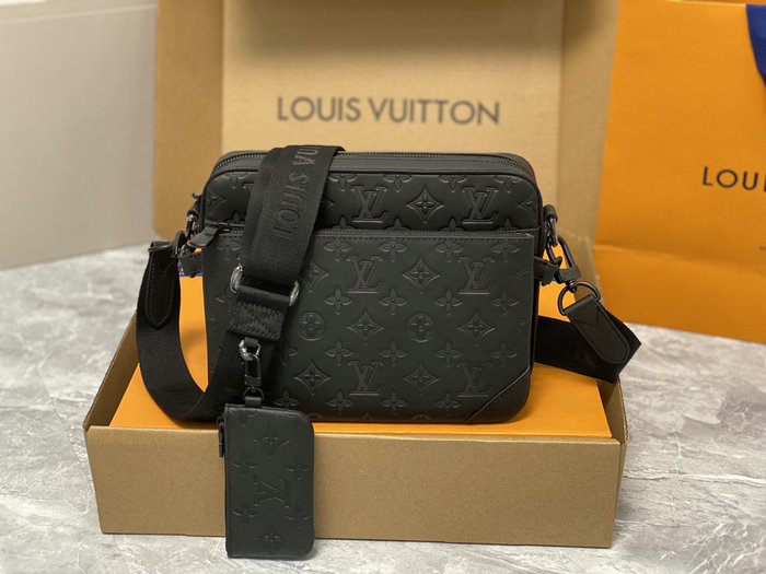 Louis Vuitton Trio Messenger Black M46604