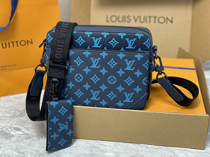 Louis Vuitton Trio Messenger Blue M46604