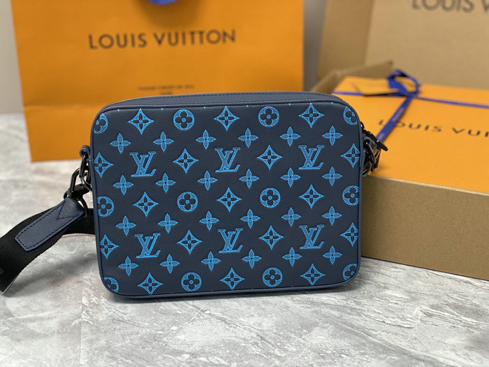 Louis Vuitton Trio Messenger Blue M46604