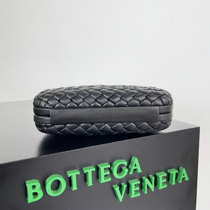 Bottega Veneta Classic Knot Clutch Black B717622