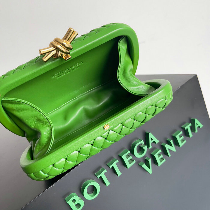 Bottega Veneta Classic Knot Clutch Green B717622