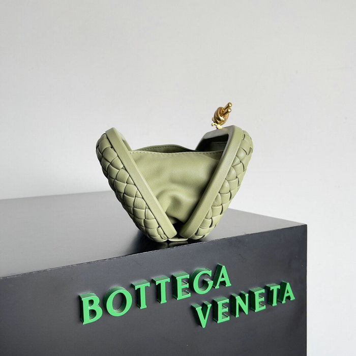 Bottega Veneta Classic Knot Clutch Travertine B717622