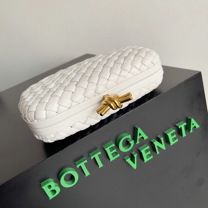 Bottega Veneta Classic Knot Clutch White B717622