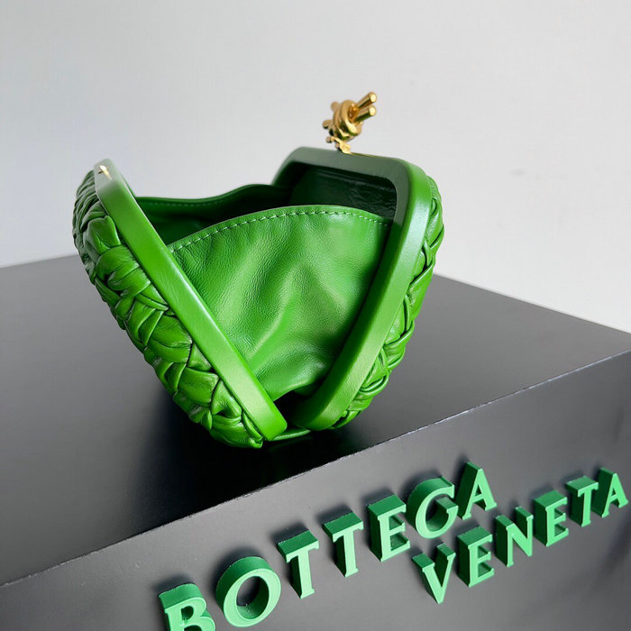 Bottega Veneta Knot Clutch Green B717622