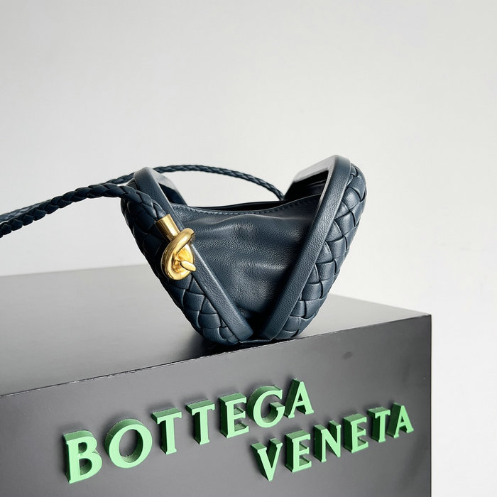 Bottega Veneta Knot Minaudiere Shoulder Bag Blue B717623