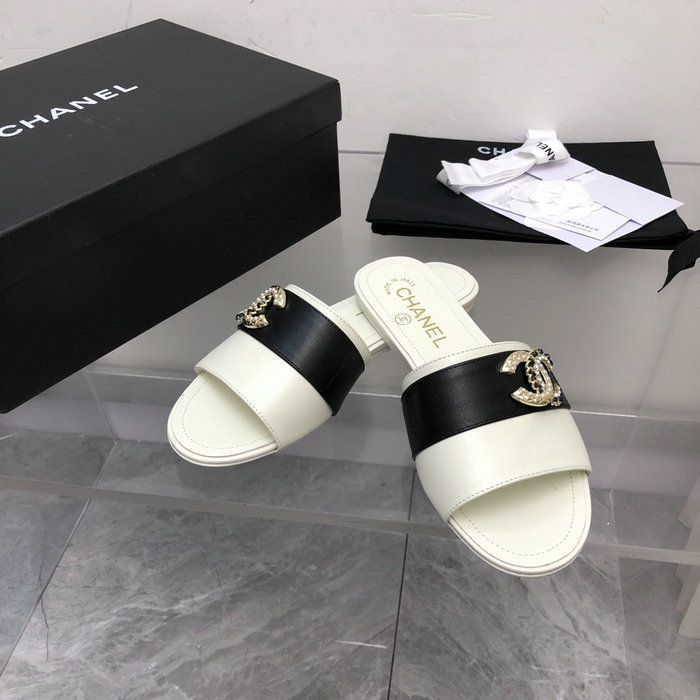 Chanel Slippers SDC062201