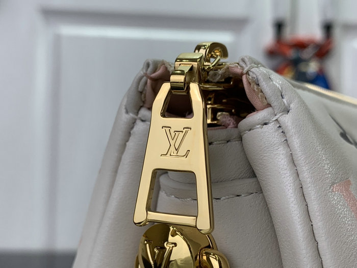 Louis Vuitton Coussin Mini M57790