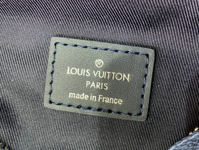 Louis Vuitton Discovery Bumbag M22576