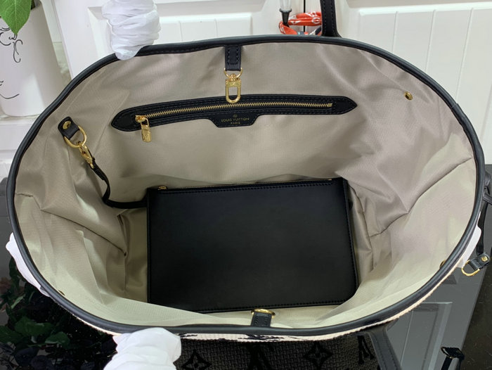 Louis Vuitton Neverfull MM M22838