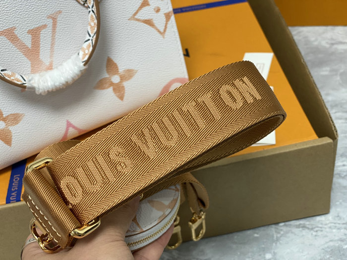 Louis Vuitton OnTheGo PM Beige M22976