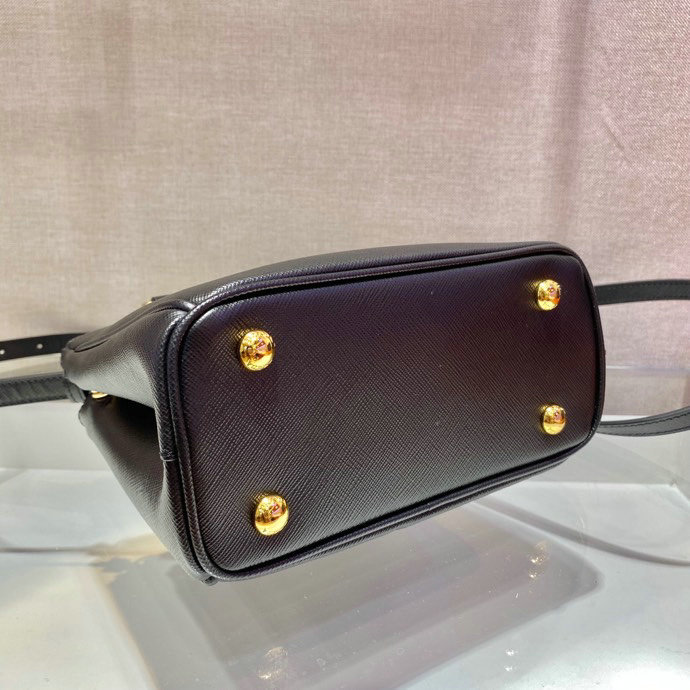 Prada Galleria Saffiano leather mini-bag Black 1BA906