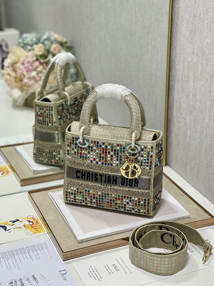 Medium Lady Embroidered Canvas D-lite Bag DM0552