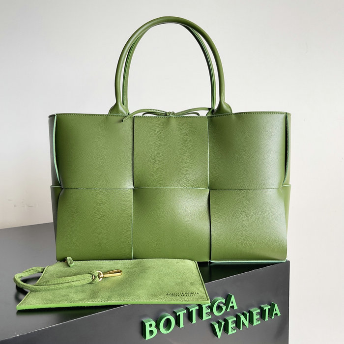 Bottega Veneta Medium Arco Tote Bag Green B609175