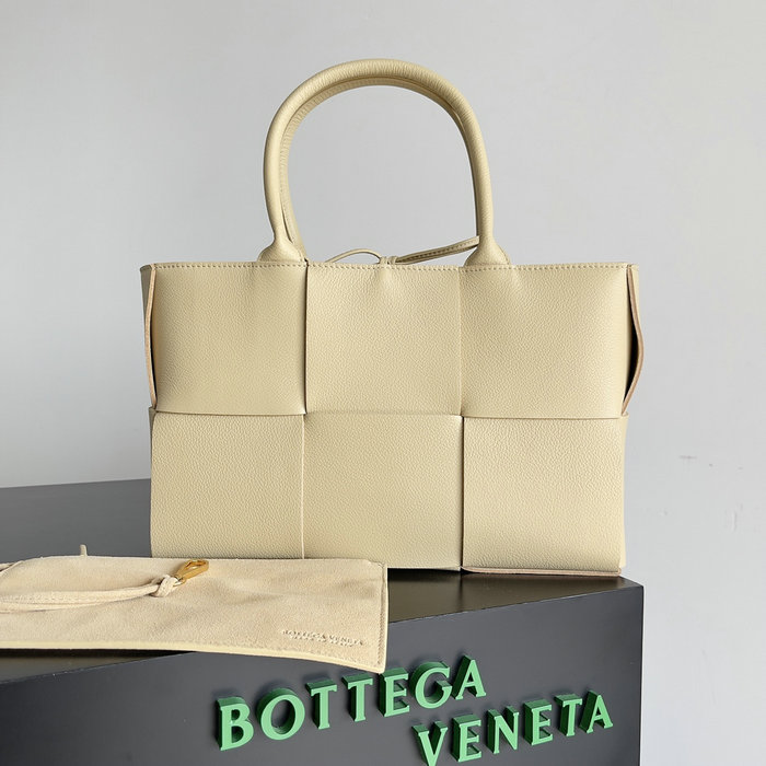 Bottega Veneta Small Arco Tote Bag Beige B652867