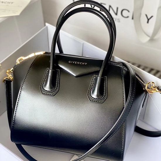 Givenchy Antigona small leather bag Black G9981