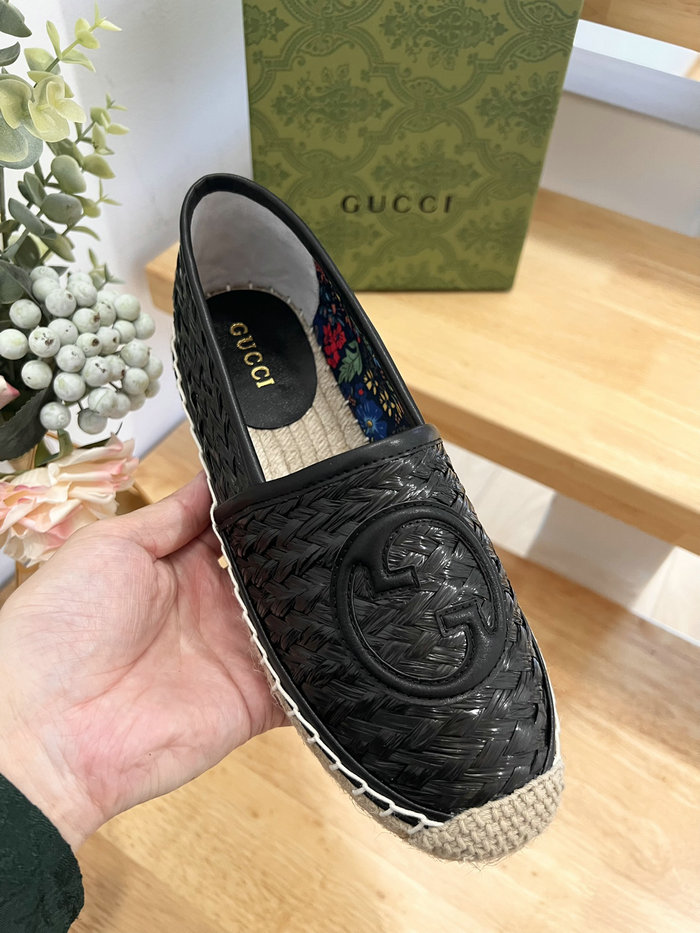 Gucci Flat Pumps Black SNG070401