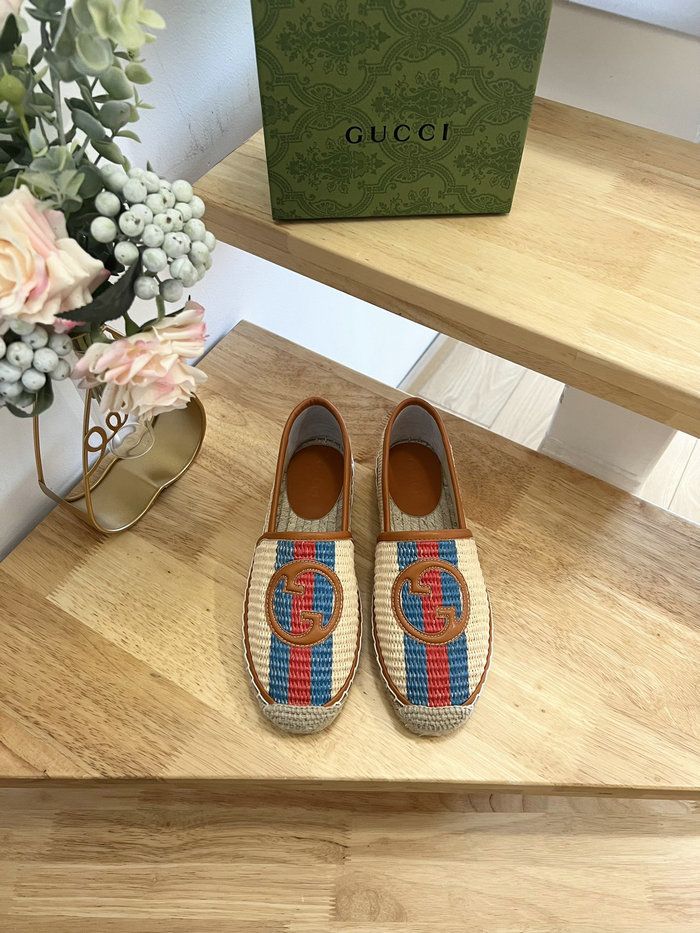 Gucci Flat Pumps SNG070402