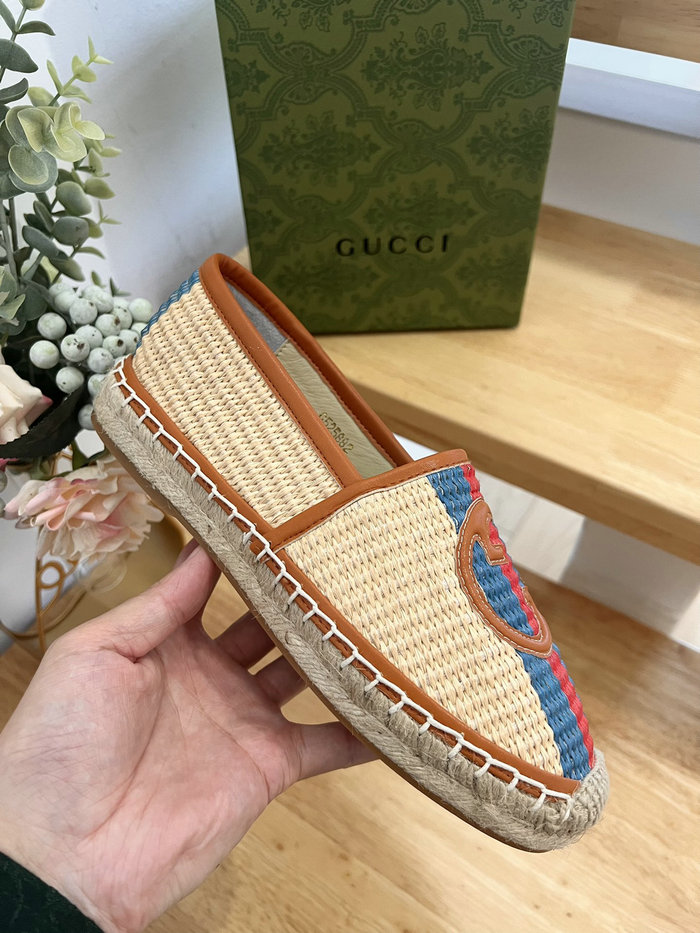 Gucci Flat Pumps SNG070402