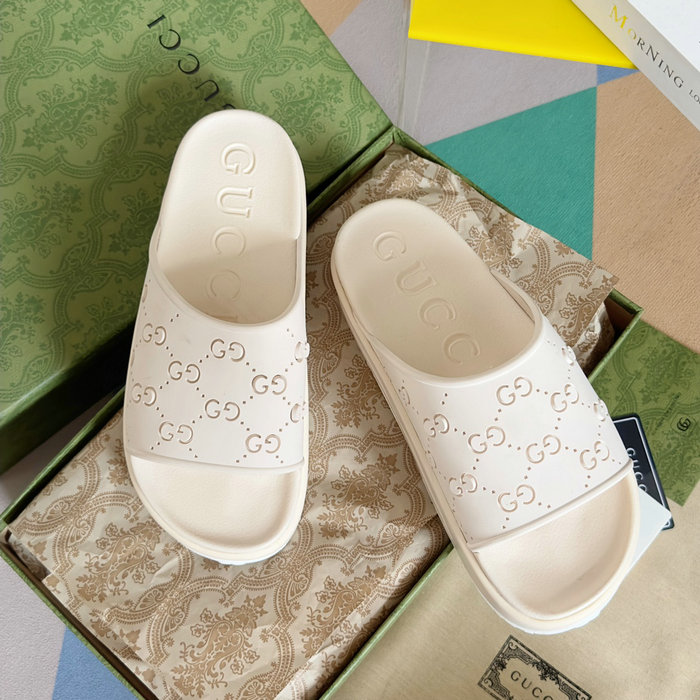Gucci Sandals SNG063011