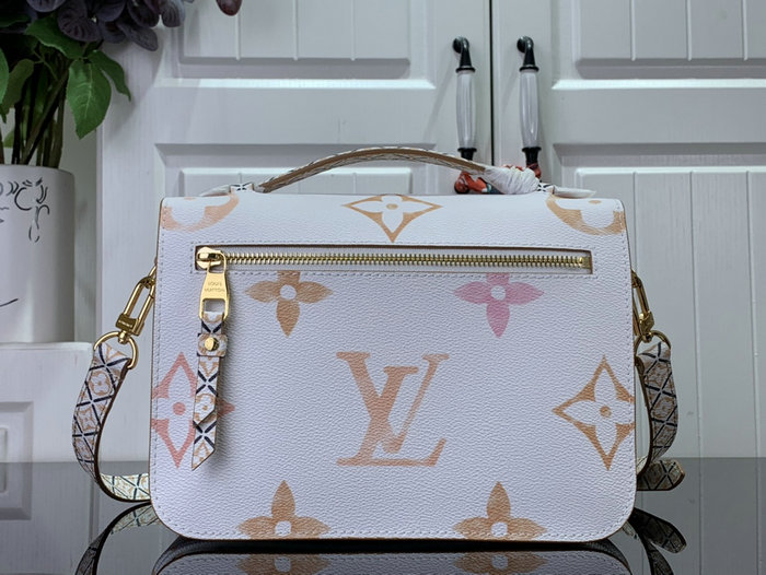 Louis Vuitton Pochette Metis MM Beige M23055