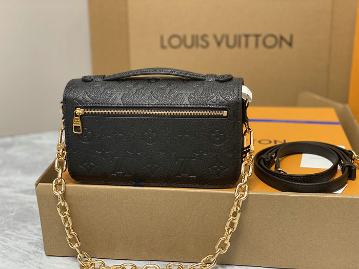 Louis Vuitton Pochette Métis East West Black M46596