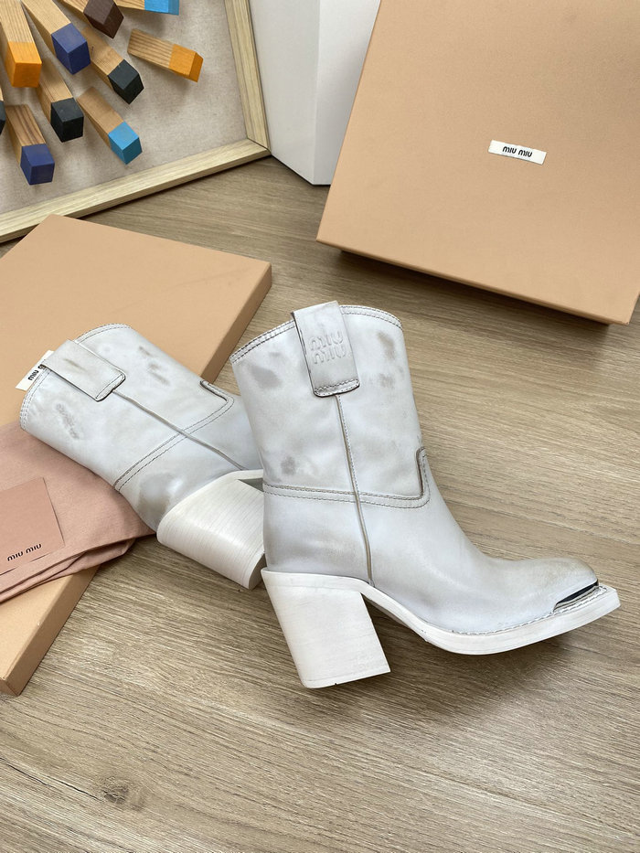 Miu Miu Boots SNM063001