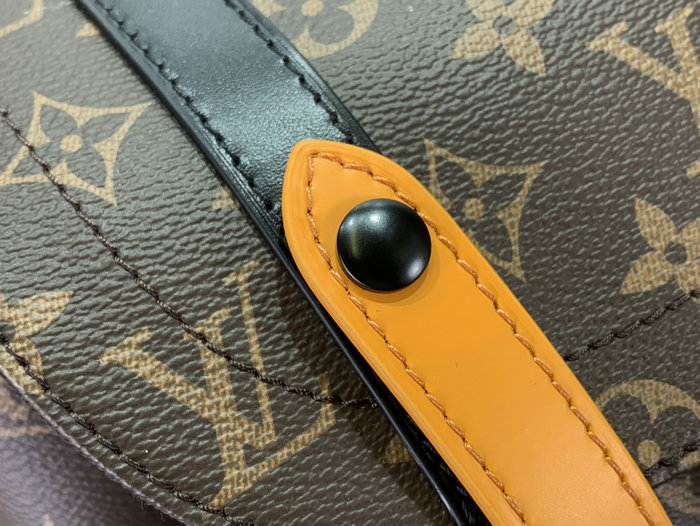 Louis Vuitton Christopher PM M46699