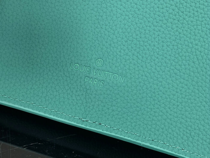 Louis Vuitton Slingbag Green M57081