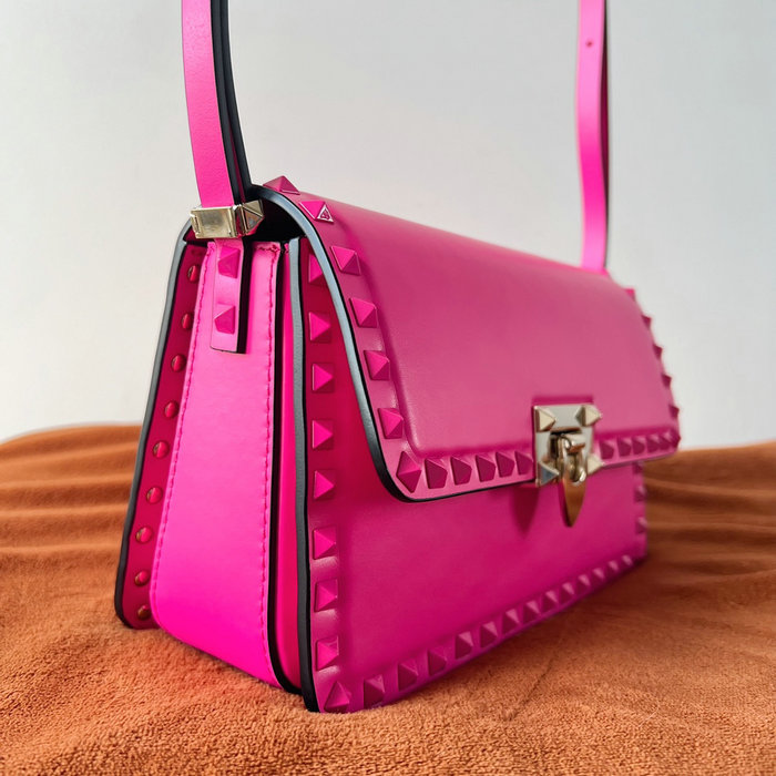 Valentino Garavani Rockstud23 Shoulder Bag Pink V0311