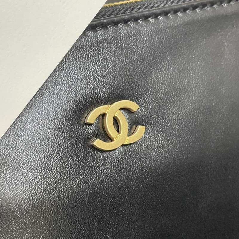 Chanel 22 Shiny Calfskin Small Handbag Black with Gold AS3260