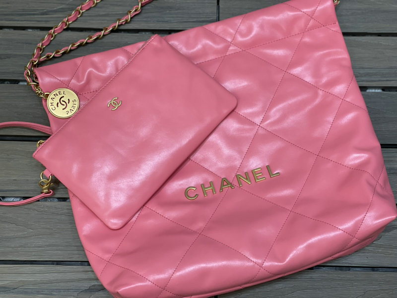 Chanel 22 Shiny Calfskin Small Handbag Pink AS3260