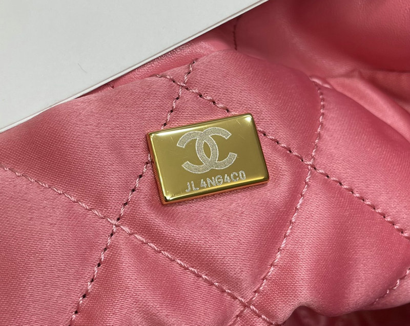 Chanel 22 Shiny Calfskin Small Handbag Pink AS3260