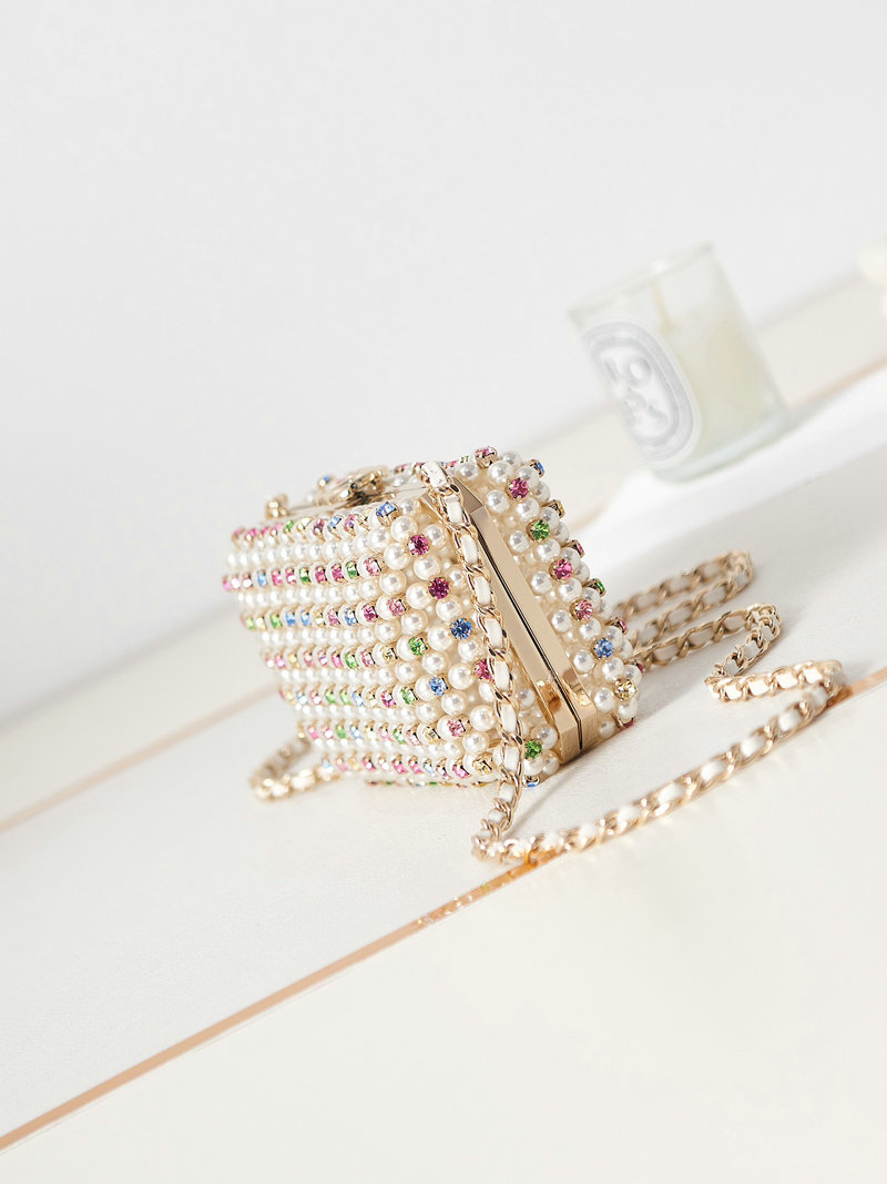 Chanel Multicolor Glass Pearls Evening Bag White AS3771