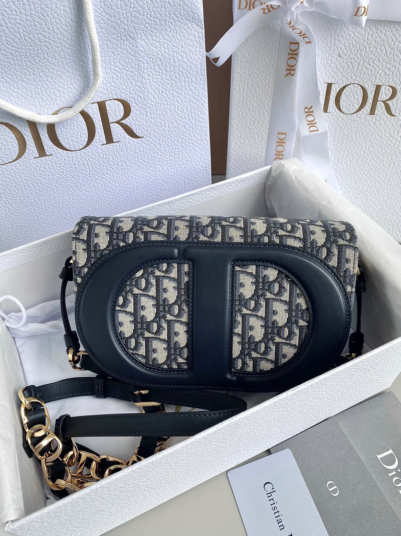 Dior CD Signature Bag with Strap D8151