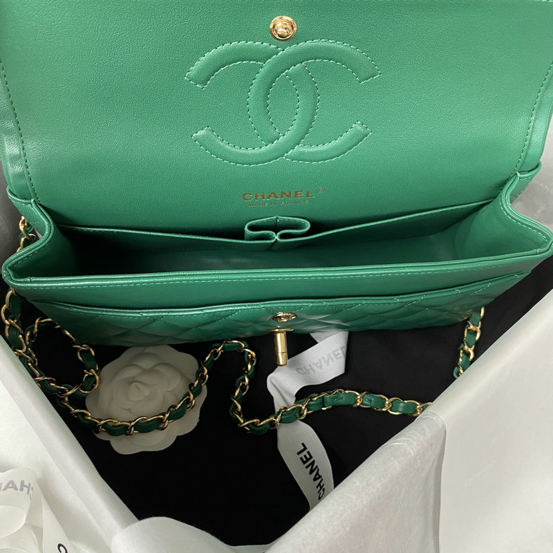 Medium Classic Flap Handbag Green with Gold A01112