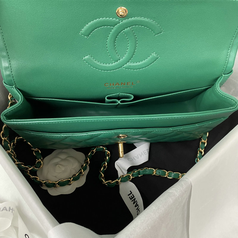 Medium Classic Flap Handbag Green with Gold A01112