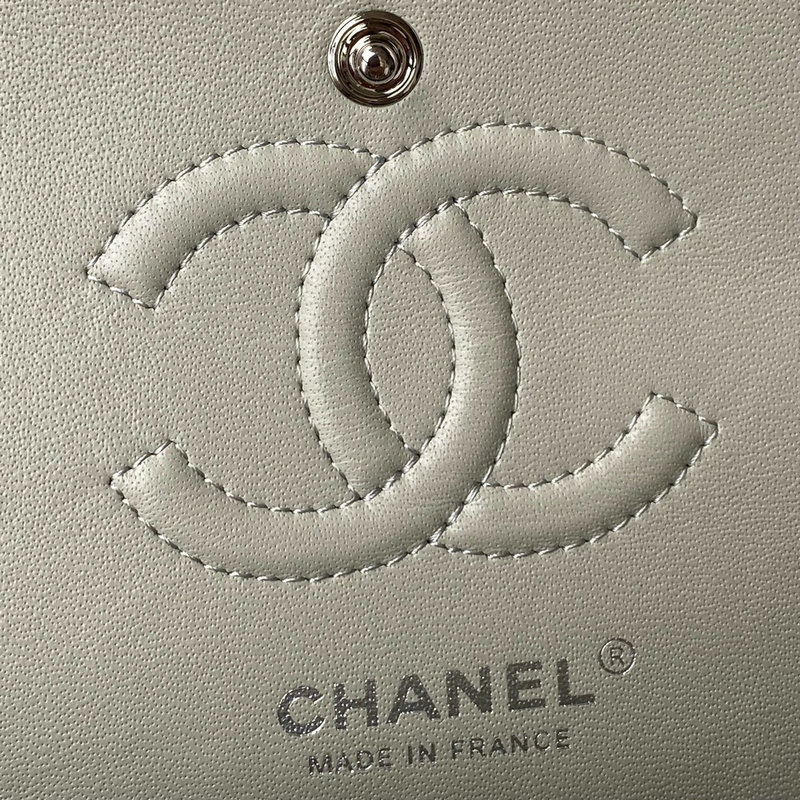 Small Classic Chanel Flap Handbag Light Grey A01113