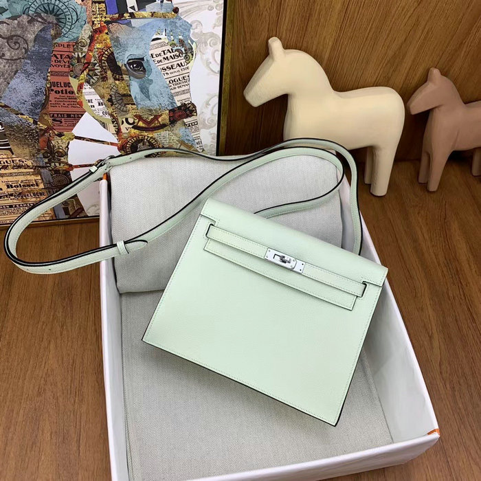 Hermes Kelly Danse 22 Bag Vert Fizz HKD0805