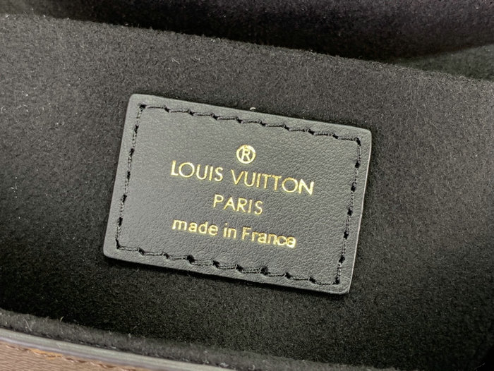 Louis Vuitton Camera Box M82465
