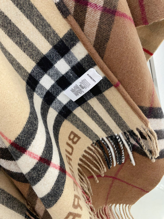 Burberry Cape BS080801