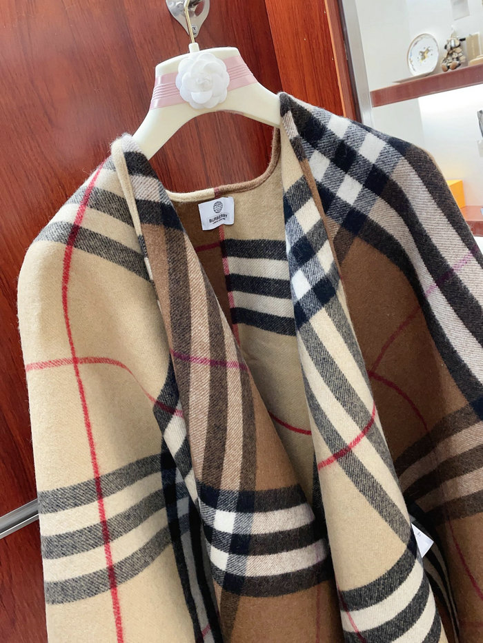 Burberry Cape BS080801