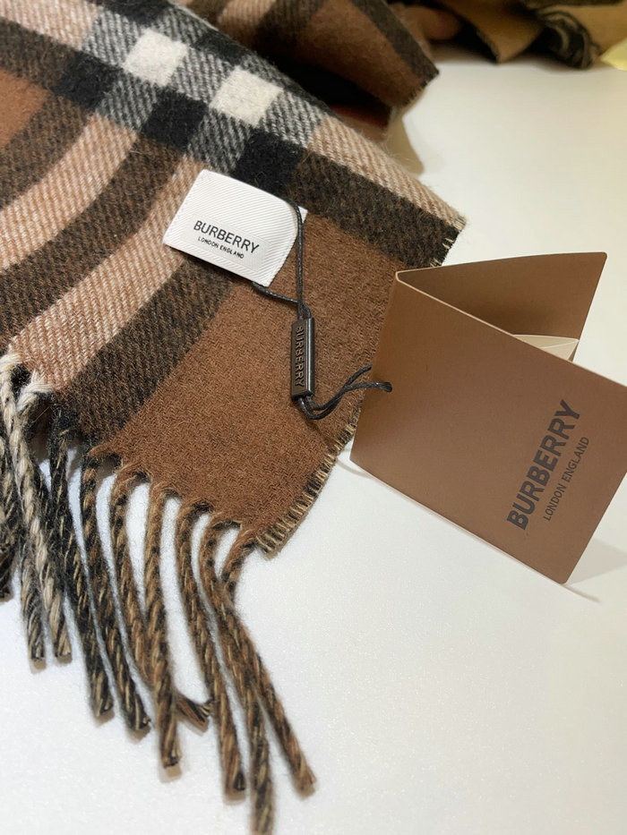 Burberry Scarf BS080803