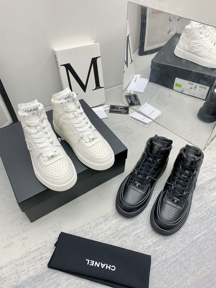 Chanel Leather Sneakers SDC080906