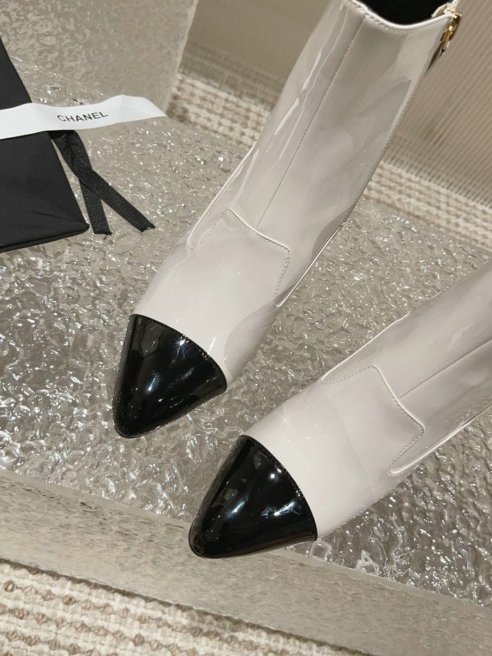 Chanel Patent Leather Boots SNC080901
