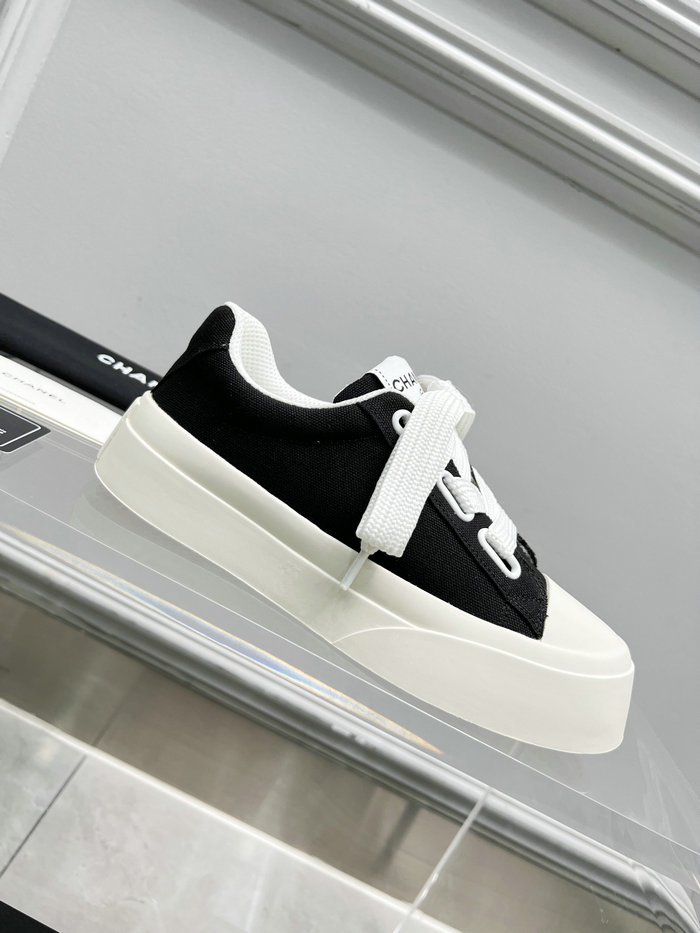 Chanel Sneakers SDC080920