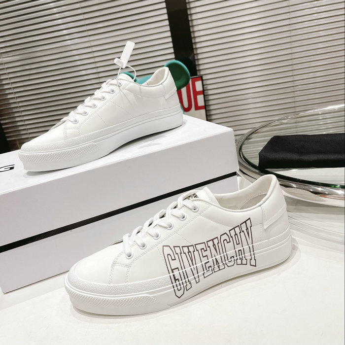 Givenchy Sneakers SNG080901