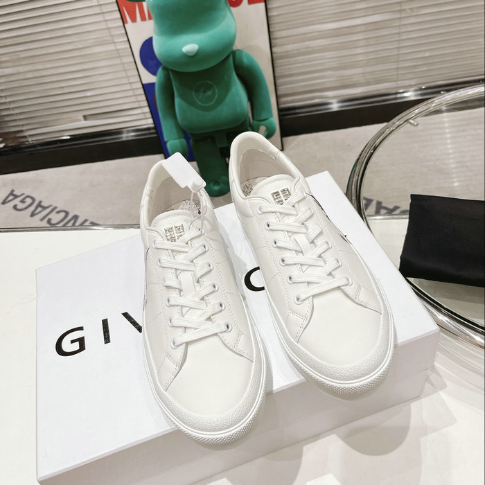 Givenchy Sneakers SNG080902