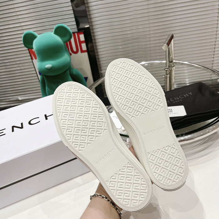 Givenchy Sneakers SNG080905