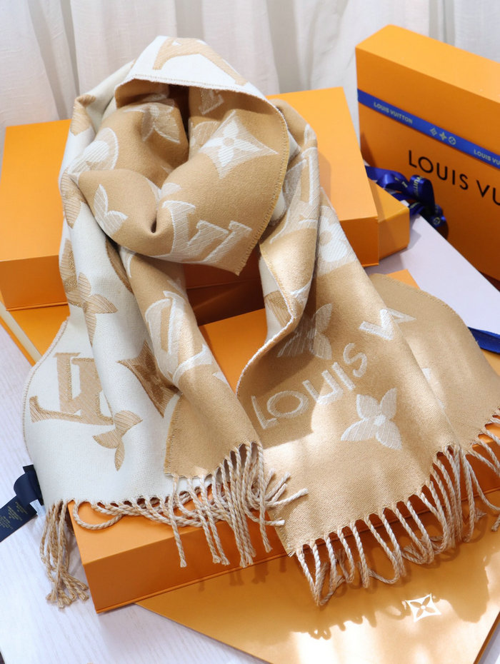 LV Essential Shine Scarf Beige M78159